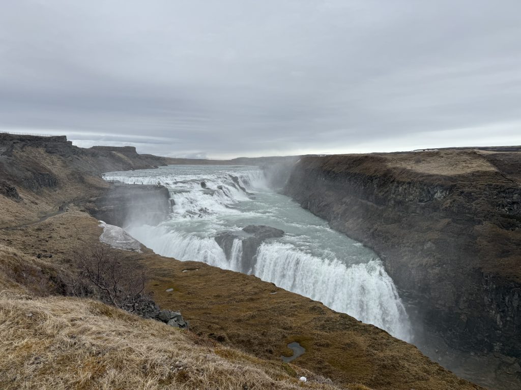 Die zwei Stufen des Gullfoss