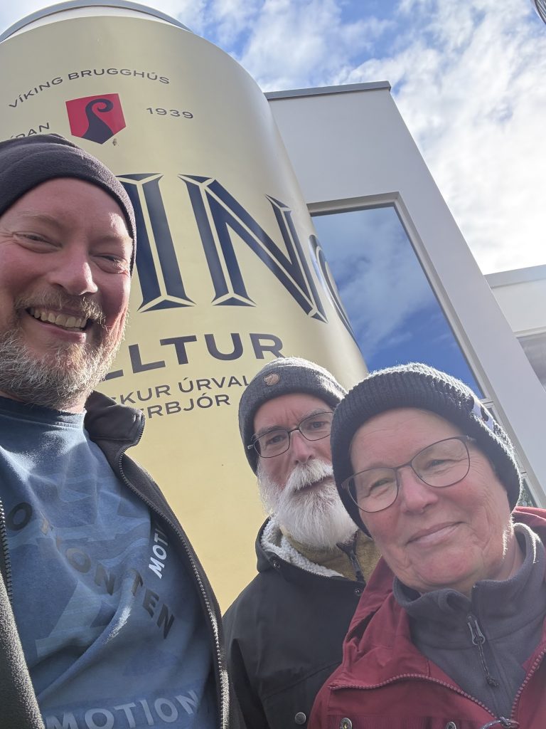 Die Bierdose und die Island-Crew