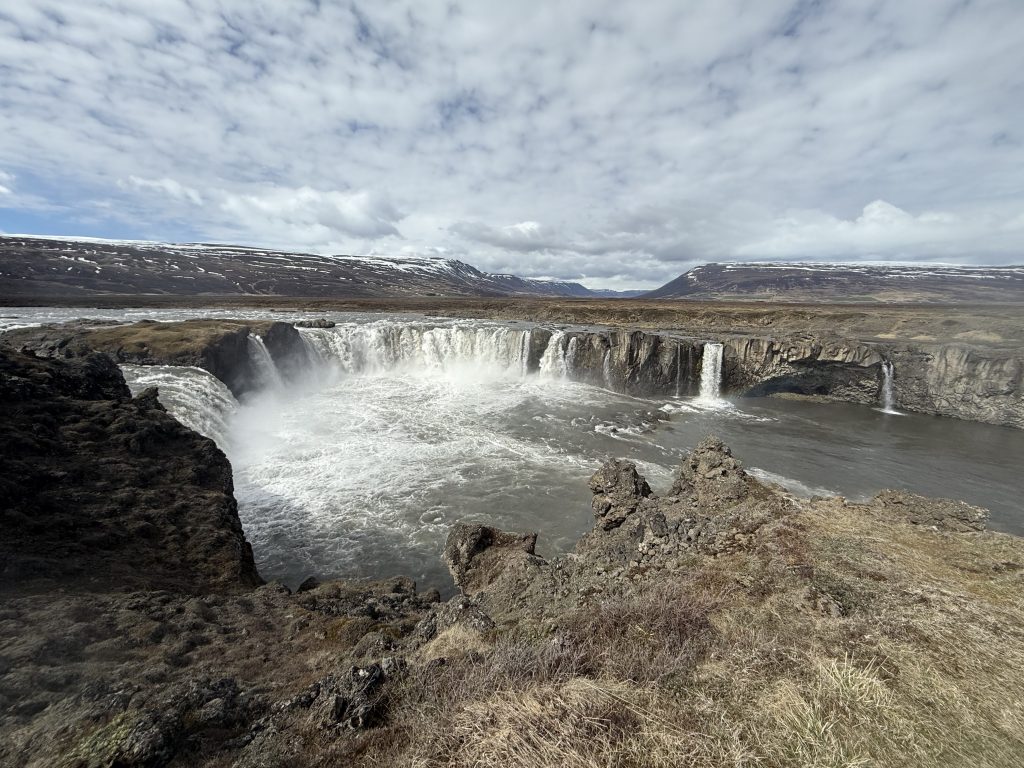 Der Goðafoss von Osten